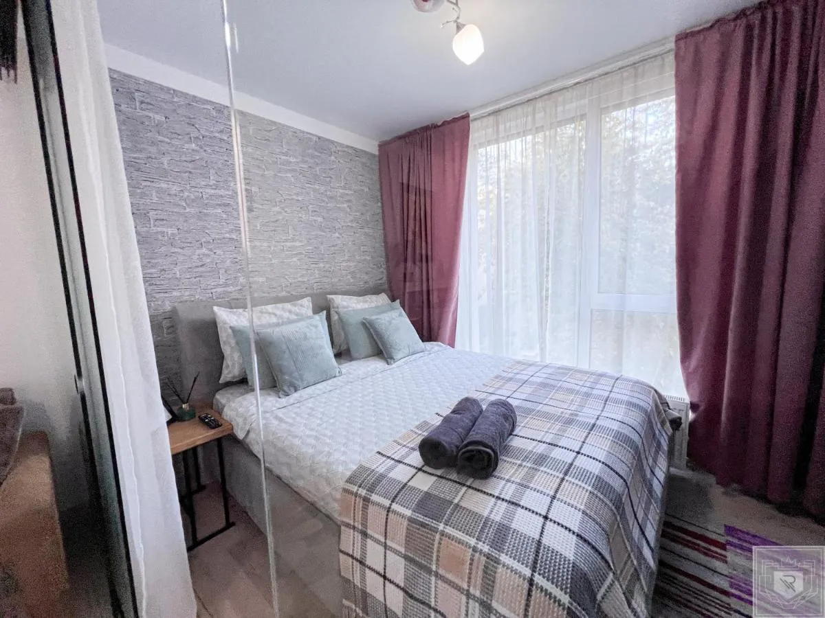 Image 2 of RentHouse Apartments The Glass Room