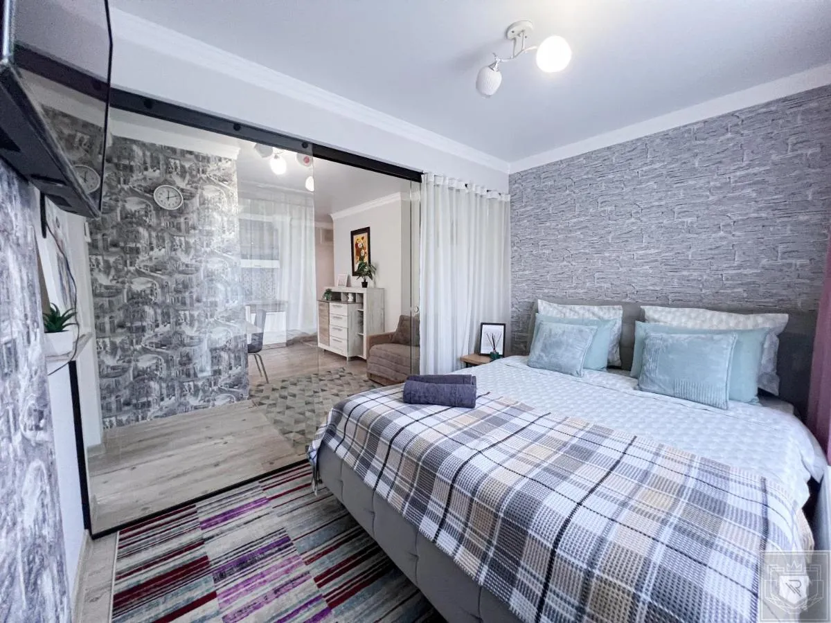 Image 6 of RentHouse Apartments The Glass Room
