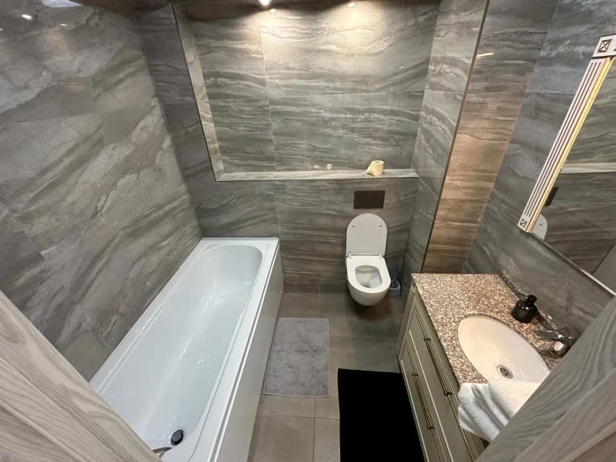 Image 3 of RentWill apartments Simple