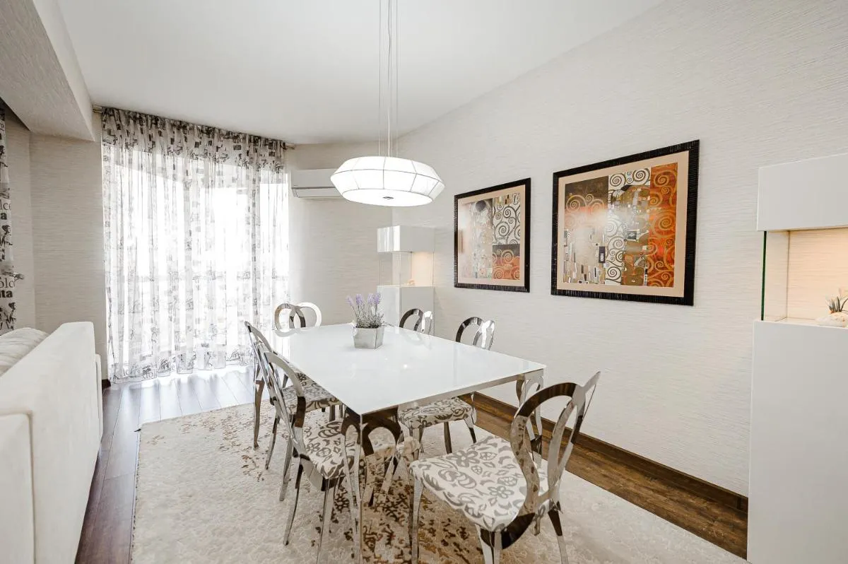 Image 6 of Spacious apartment close to Valea Trandafirelor park!