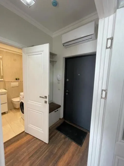 Image 6 of Stylish apartment in City Center