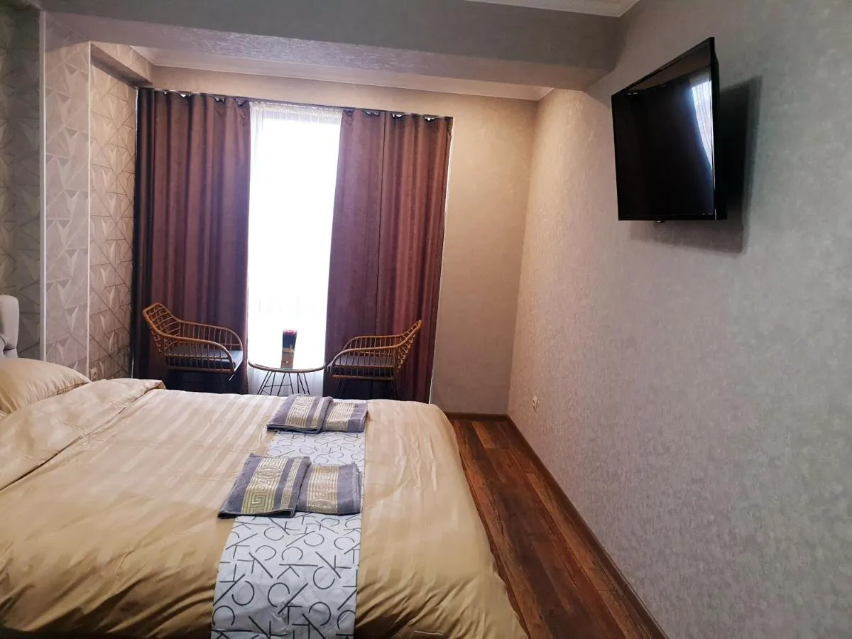 Image 2 of Stylish apartment in City Center