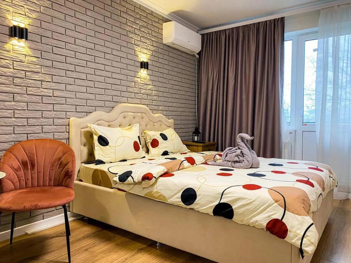 Image 1 of Sunny Apartment