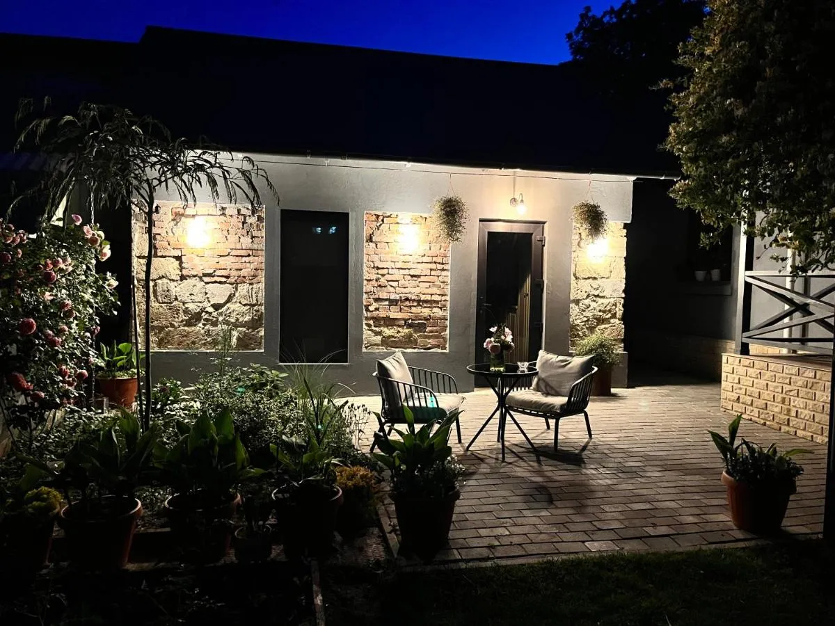 Image 4 of Tiny Barn House