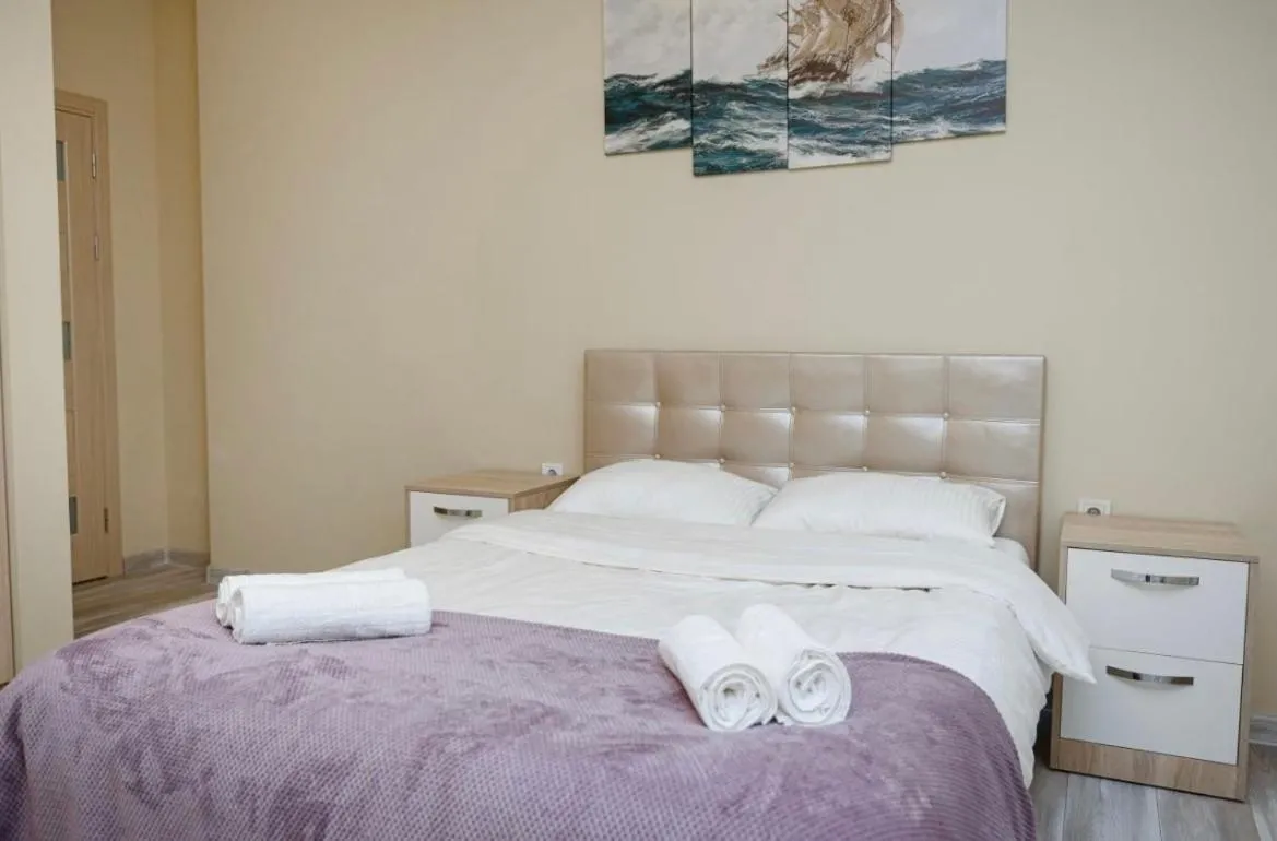 Image 3 of Ultra Central One Bedroom Apartment