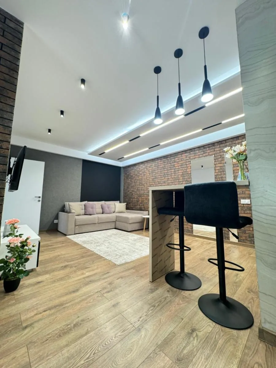 Image 2 of Ultracentral Modern Apartment
