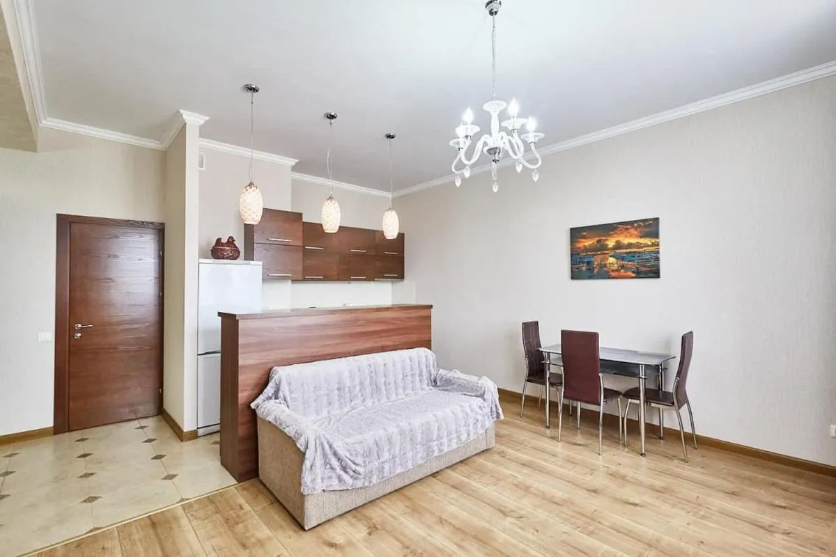 Image 2 of Ultracentral spacious apartment