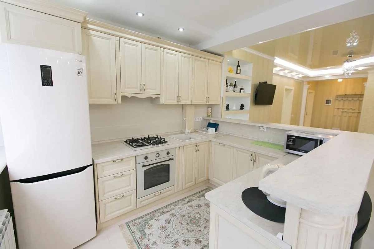 Image 3 of White Sky Apartment